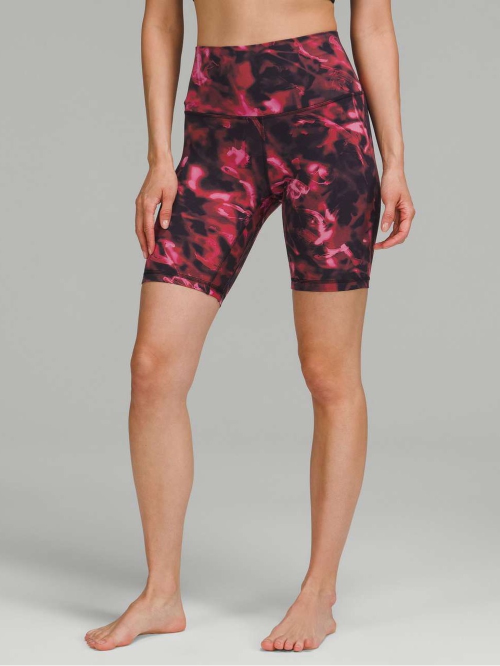 Lululemon Align High-Rise Short 8"
Intensity Pink Blossom Multi size 6